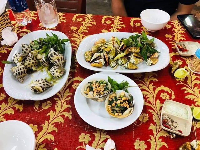 Quán ăn ở Nha Trang bị tố chặt chém 1,8 triệu/kg ốc hương - Ảnh 2.