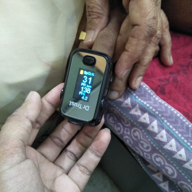 Dòng nhật ký lạnh gáy của một nhà báo nhiễm Covid-19 tại Ấn Độ: Tự cập nhật liên tục nồng độ oxy trong máu giảm dần đến lúc tắt thở - Ảnh 4.