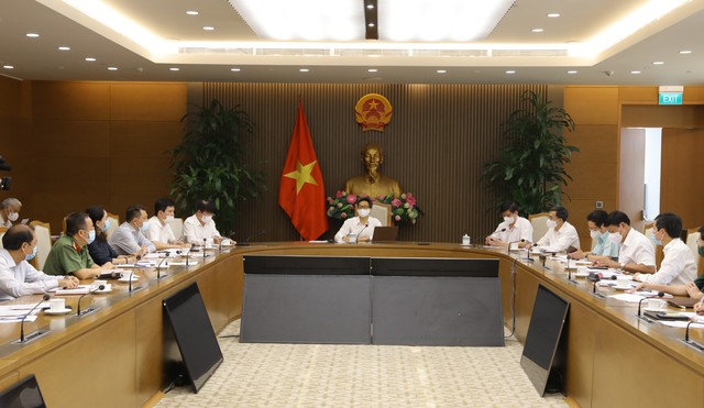 Phó Thủ tướng: Chiến lược, nguyên tắc phòng, chống dịch bệnh ở Việt Nam không thay đổi - Ảnh 3.