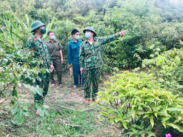 Bộ đội Biên phòng Quảng Trị vừa căng mình chống dịch, vừa tuyên truyền bầu cử ở biên giới - Ảnh 9.
