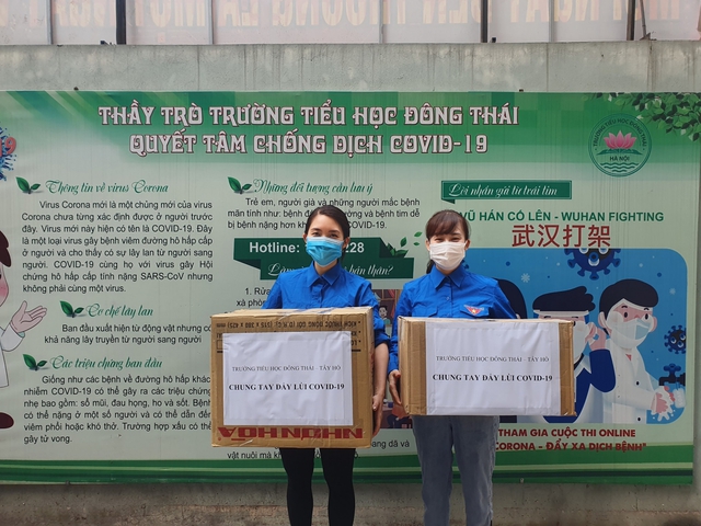 Giáo viên Hà Nội làm tấm chắn phòng, chống dịch tặng bác sĩ Bệnh viện K Tân Triều - Ảnh 2.