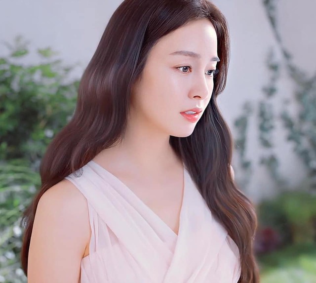 Kim Tae Hee 41 tuổi vẫn đẹp rạng ngời - Ảnh 24.