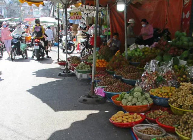 Nghịch l&yacute; xo&agrave;i m&uacute;t Trung Quốc b&aacute;n chạy giữa l&uacute;c xo&agrave;i Việt Nam thu hoạch rộ - Ảnh 2.