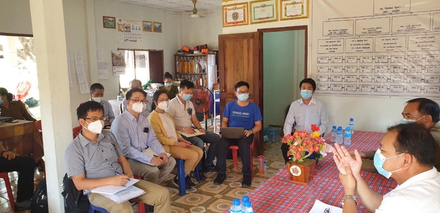 Chuyên gia y tế Việt Nam tiếp tục hỗ trợ địa phương của Lào phòng, chống dịch COVID-19 - Ảnh 4.