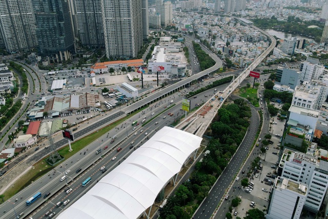 Ngắm tuyến metro đầu tiên của TPHCM sau gần 10 năm chờ đợi - Ảnh 20.