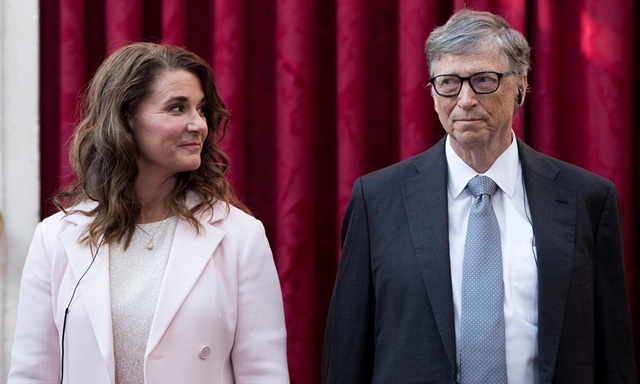 Ly hôn nhưng tỷ phú Bill Gates vẫn đeo nhẫn cưới, dân mạng đồn đoán đằng sau là âm mưu của 2 vợ chồng nhà giàu - Ảnh 3.