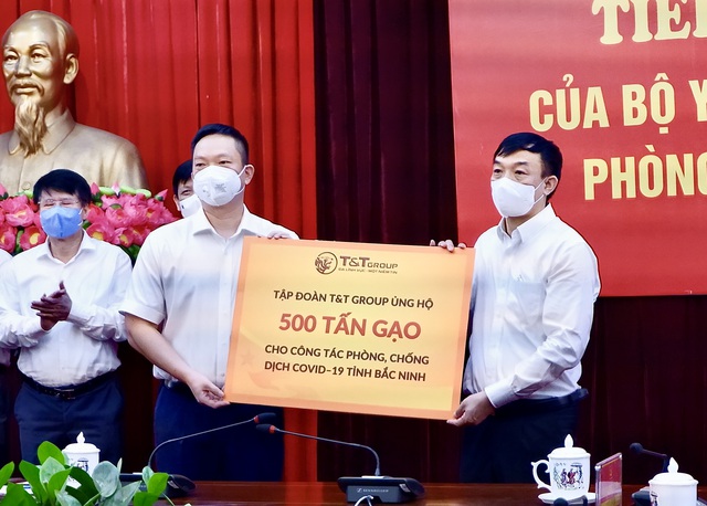 T&T Group ủng hộ 1.000 tấn gạo và 5 tỷ đồng tiếp sức cho Bắc Ninh, Bắc Giang chống dịch - Ảnh 1.