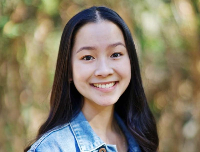 Nữ sinh gốc Việt vừa đỗ ĐH Stanford được vinh danh ‘Nhà thơ thanh niên quốc gia’ Mỹ - Ảnh 1.