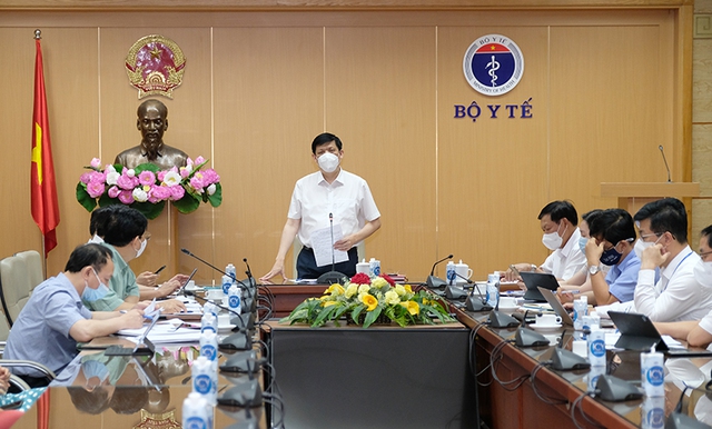 Bộ trưởng Bộ Y tế: Dồn tổng lực chi viện Bắc Giang chống dịch ở mức cao hơn Đà Nẵng - Ảnh 3.