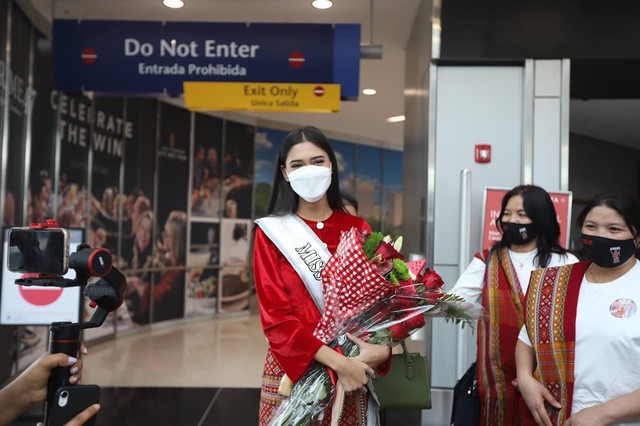 Bất ngờ tình trạng hiện tại của Hoa hậu Myanmar giữa tin đồn bị truy nã khẩn cấp sau màn cầu cứu ở Miss Universe - Ảnh 4.