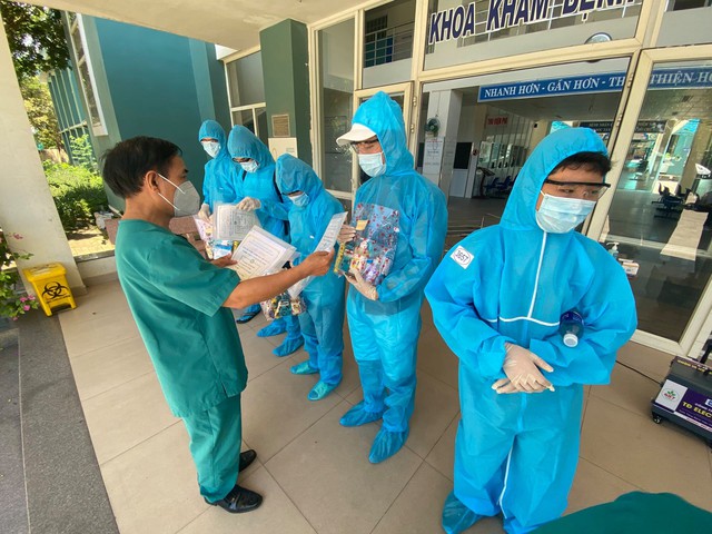 Đà Nẵng: Thêm 5 bệnh nhân được công bố chữa khỏi COVID-19 tại Trung tâm Y tế Hòa Vang - Ảnh 3.