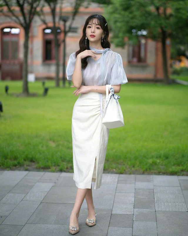 Ngắm 15 set đồ từ street style Châu Á để chọn ra 1 bộ thật đỉnh cho ngày đầu tuần đi làm - Ảnh 4.