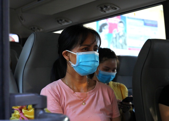 Những hình ảnh về 39 bệnh nhân COVID-19 đầu tiên tại Bắc Giang được ra viện - Ảnh 18.