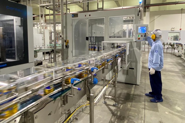 Với 13 nhà máy hiện đại, Vinamilk hiện có thể sản xuất hơn 28 triệu hộp sữa nước mỗi ngày - Ảnh 5.
