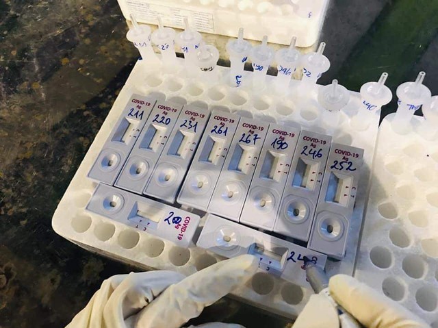 Thêm 14 ca dương tính SARS-CoV-2 trong một xã, Bắc Ninh lên phương án sẵn sàng đáp ứng với mọi tình huống - Ảnh 5.