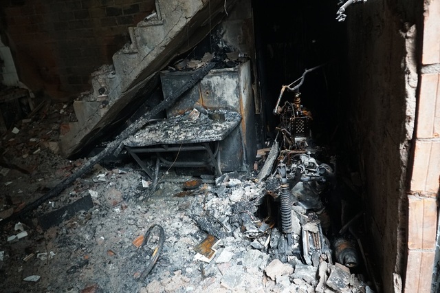 Những ‘tử huyệt’ trong vụ cháy nhà ở TP.HCM làm 8 người tử vong - Ảnh 2.