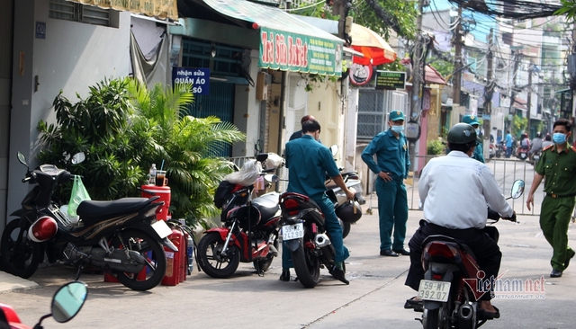 Vụ cháy 8 người tử vong ở TP.HCM: Em tôi ngoan hiền, chịu thương chịu khó - Ảnh 4.