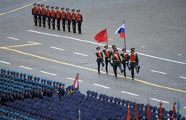 Hình ảnh quân đội Nga phô diễn sức mạnh mừng Ngày Chiến thắng - Ảnh 5.