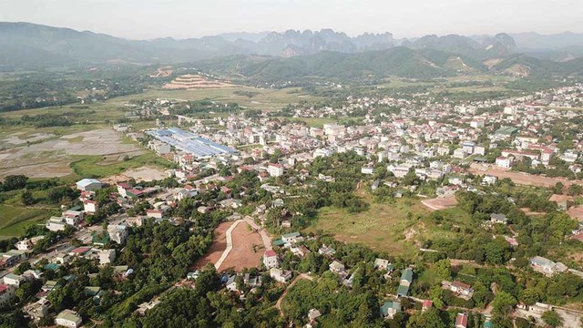 Sai lầm mua nhà ven đô: Ngày đi 40km, 10 năm vật vã trả nợ ngân hàng - Ảnh 1.