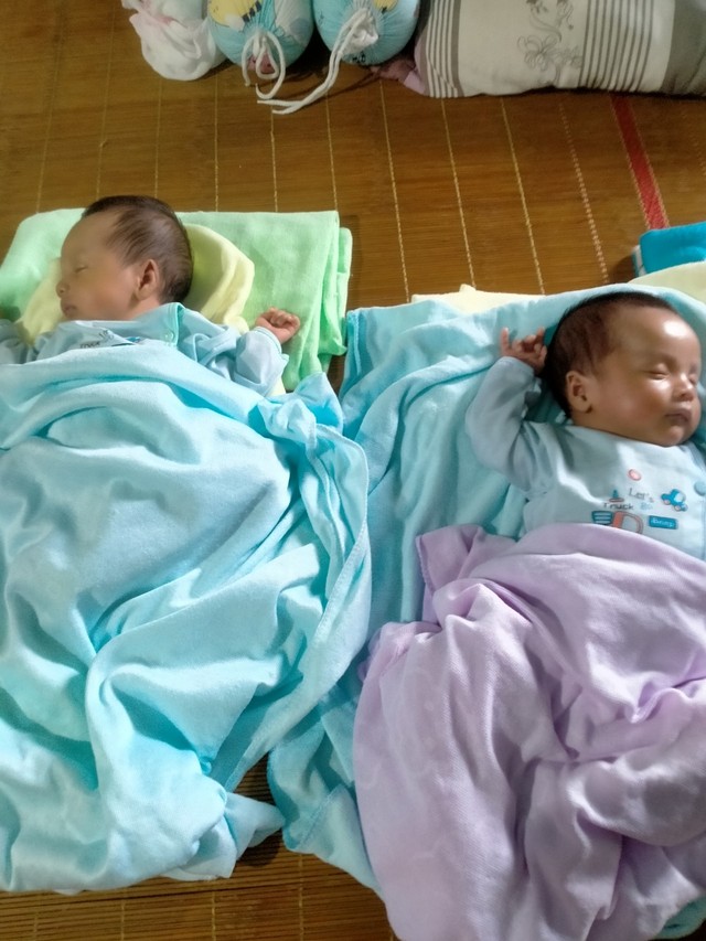 Thai phụ có chồng đột ngột qua đời vì tai nạn giao thông đã sinh đôi hai bé khỏe mạnh - Ảnh 2.