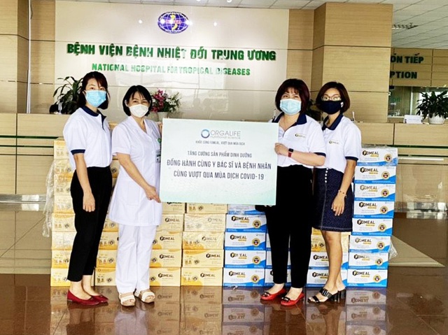 Orgalife trao tặng hơn 1 tỷ đồng sản phẩm dinh dưỡng để tiếp sức cho bệnh nhân và cán bộ y tế tuyến đầu chống dịch Covid-19 - Ảnh 1.