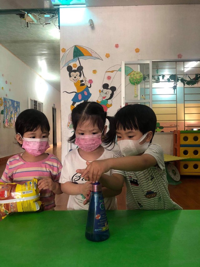 Quảng Ninh: Các cơ sở giáo dục hoạt động trở lại trong trạng thái bình thường mới - Ảnh 3.