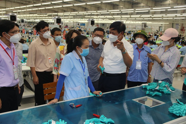 Thứ trưởng Bộ Y tế Đỗ Xuân Tuyên: Đi từng ngõ, gõ từng nhà, rà từng đối tượng - Ảnh 4.