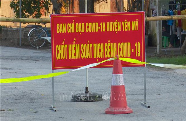 Hưng Yên bất ngờ ghi nhận 2 ca dương tính  SARS-CoV-2 mới, phong tỏa nhiều địa bàn ở huyện Yên Mỹ - Ảnh 2.