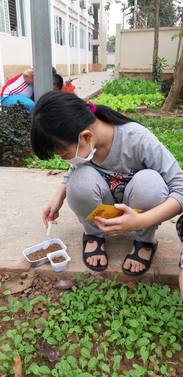 Những chuyện chưa kể về ngôi trường đầu tiên trở thành “pháo đài” cách ly do có học sinh dương tính với SARS-CoV-2 - Ảnh 4.