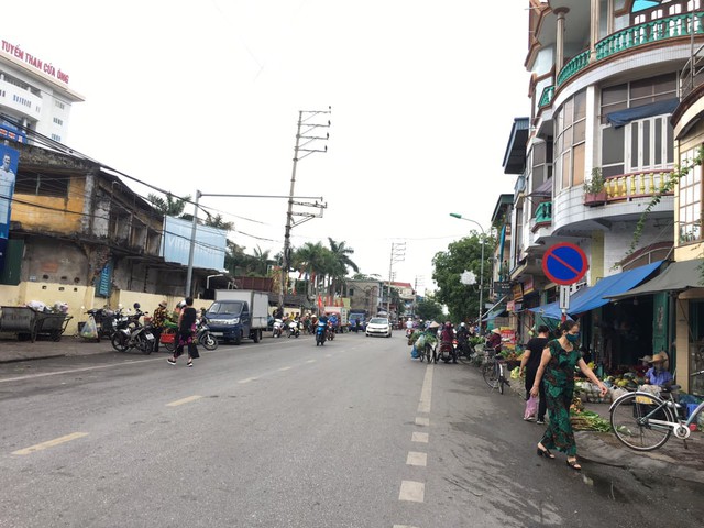 Quảng Ninh: Nhiều hoạt động tạm dừng ở TP. Cẩm Phả sau khi xuất hiện ca dương tính  - Ảnh 2.