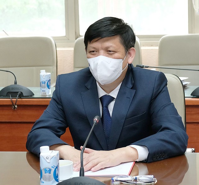 Bộ trưởng Bộ Y tế làm việc với Đại sứ và lãnh đạo 2 tập đoàn Hàn Quốc - Ảnh 2.