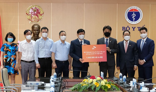 Bộ trưởng Bộ Y tế làm việc với Đại sứ và lãnh đạo 2 tập đoàn Hàn Quốc - Ảnh 4.