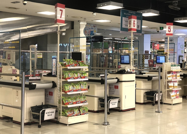 Đột nhập đại siêu thị Lotte Mart Đống Đa - Hà Nội trước giờ đóng cửa sau 7 năm hoạt động - Ảnh 12.