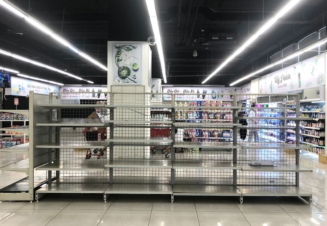Đột nhập đại siêu thị Lotte Mart Đống Đa - Hà Nội trước giờ đóng cửa sau 7 năm hoạt động - Ảnh 4.