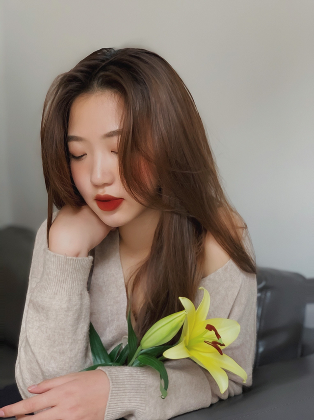  Hot girl báo chí Đặng Thị Hà Vy: Vượt qua trầm cảm để tìm lại chính mình  - Ảnh 2.