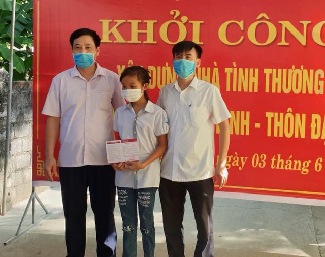 Thanh Hóa: Nữ sinh lớp 6 mồ côi được Bí thư tỉnh ủy tới thăm và sắp có nhà mới - Ảnh 3.