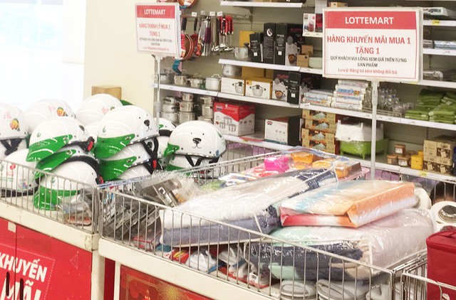 Cảnh tan tác ở Lotte Mart Đống Đa sau quyết định đóng cửa - Ảnh 2.