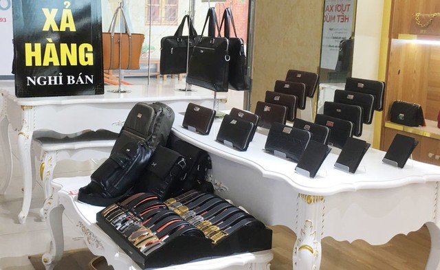 Cảnh tan tác ở Lotte Mart Đống Đa sau quyết định đóng cửa - Ảnh 4.