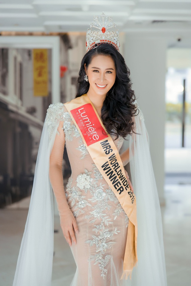  Hé lộ gia thế khủng, dòng dõi quyền quý của các Hoa hậu Việt  - Ảnh 11.