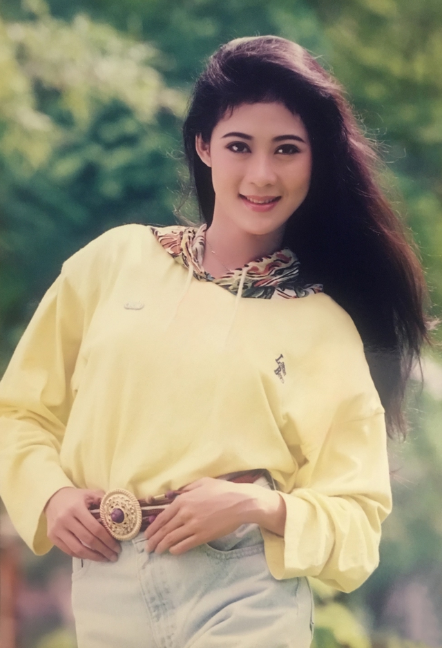 Vẻ đẹp ngôi sao điện ảnh Diễm Hương thập niên 1990 - Ảnh 4.