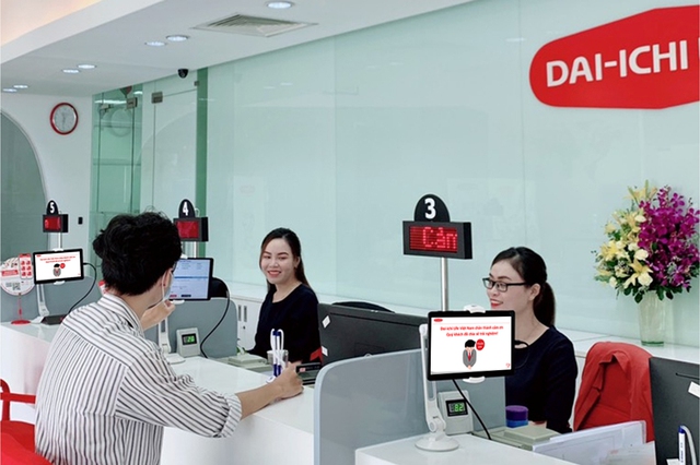 Dai-ichi Life Việt Nam vươn lên vị trí thứ 3 trong Top 10 Công ty bảo hiểm nhân thọ uy tín năm 2021 - Ảnh 1.