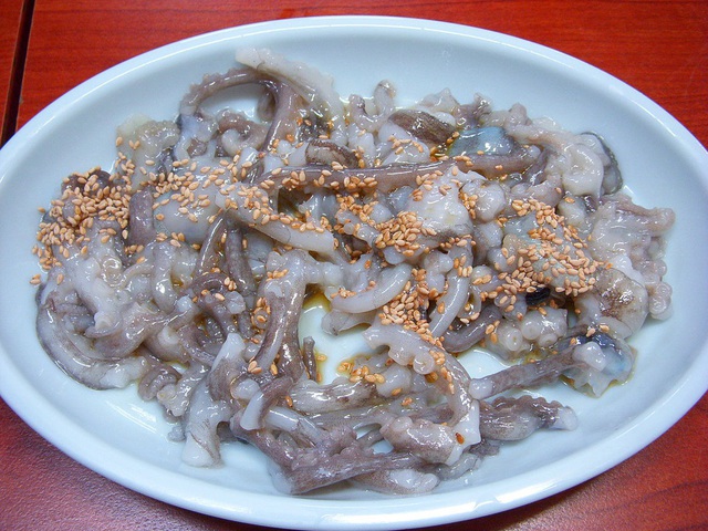 5 đặc sản ăn tươi nuốt sống ở Hàn Quốc khiến thực khách rùng mình - Ảnh 3.