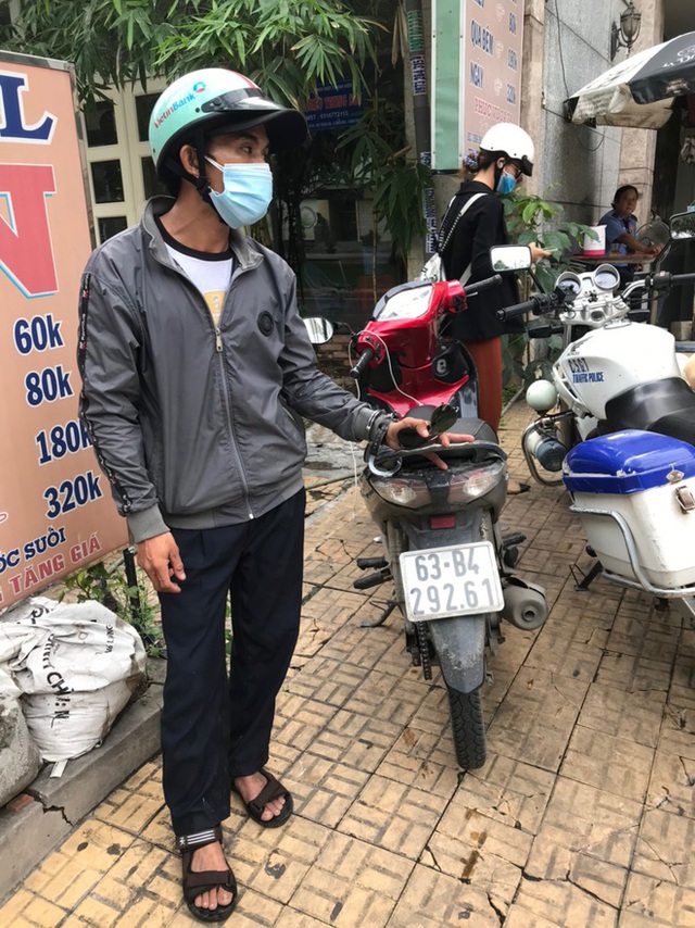 CSGT bắt đối tượng trộm xe máy từ Tiền Giang lên TP.HCM bán trong dịch COVID-19 - Ảnh 1.