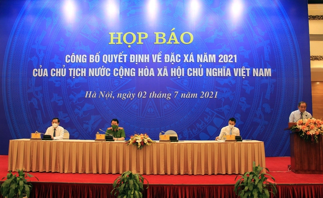 Chủ tịch nước Nguyễn Xuân Phúc ký Quyết định đặc xá năm 2021 - Ảnh 2.