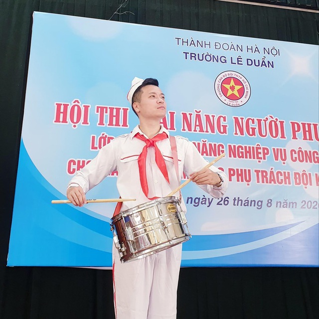 Người thanh niên từ bỏ ngành cảnh sát để làm thầy giáo công tác Đội  - Ảnh 3.