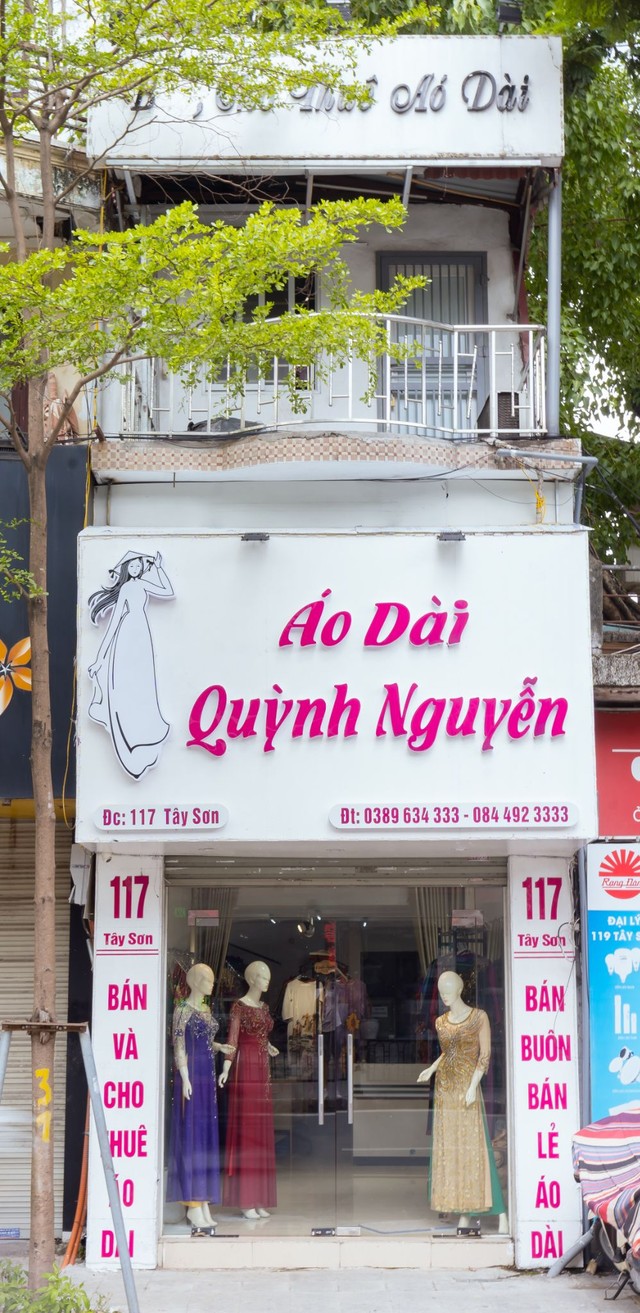 Hóa nét duyên dáng trong tà Áo dài Quỳnh Nguyễn - Ảnh 1.