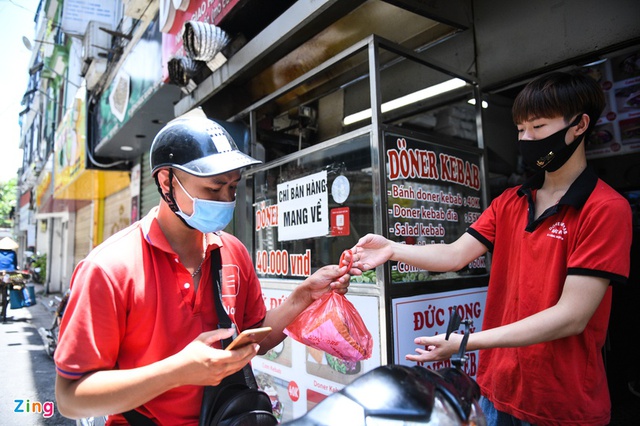 Số phận những tiệm bánh mì Hà Nội ngày dịch bệnh - Ảnh 3.