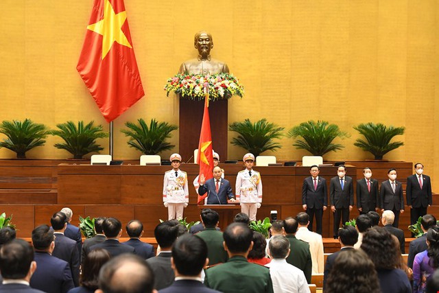 Tóm tắt tiểu sử Chủ tịch nước CHXHCN Việt Nam Nguyễn Xuân Phúc - Ảnh 2.