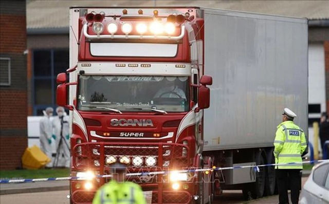 Tin mới nhất vụ 39 thi thể trong xe tải ở Anh: Bị cáo người Romania sẽ phải bồi thường cho các gia đình nạn nhân - Ảnh 2.
