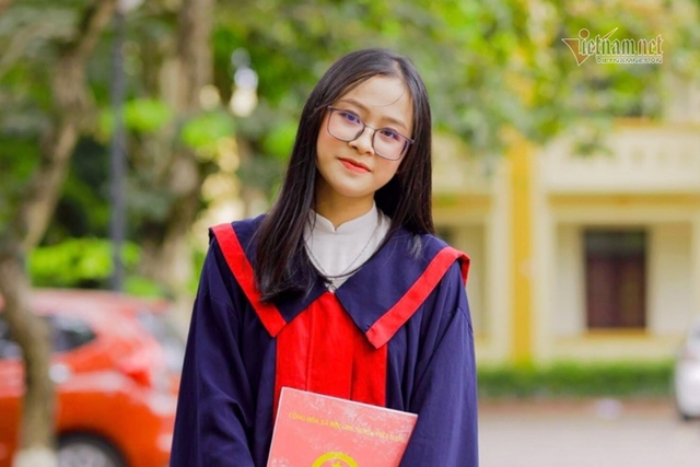 Nữ sinh Nghệ An trở thành thủ khoa sau 1 năm trượt đại học - Ảnh 2.